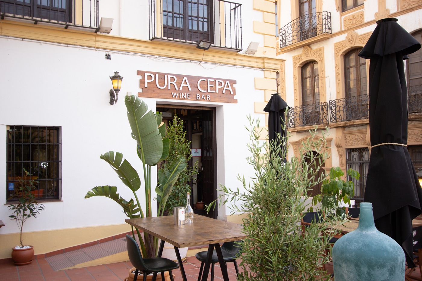 terraza-restaurante-en-hotel-palacio-de-hemingway-ronda