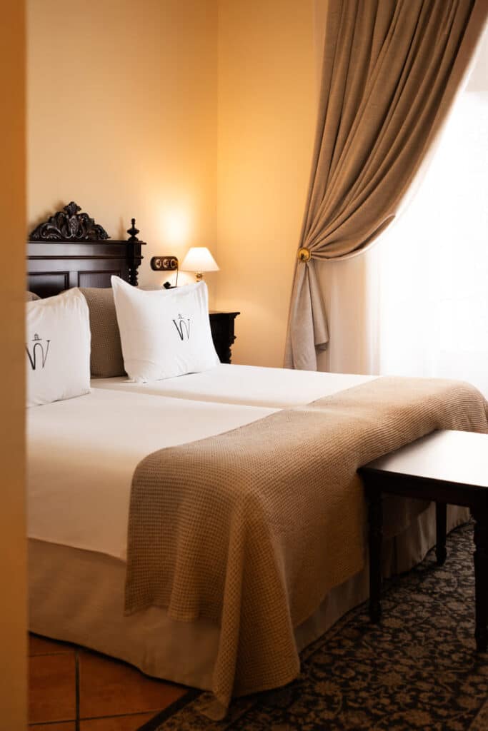 Habitacion-twin-dos-camas-Ronda-Palacio-de-Hemingway