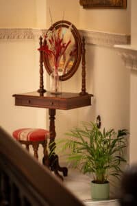 espejo corredor hotel en Ronda